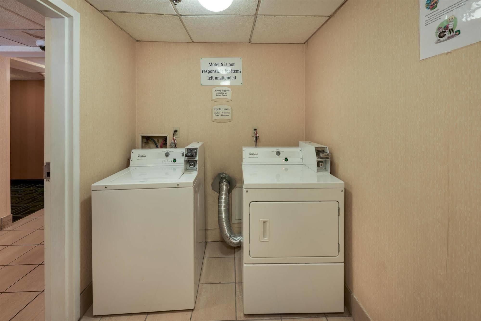 Motel 6-Milford, Ct エクステリア 写真